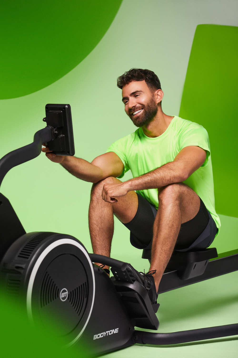 Mejorar la salud y la felicidad de las personas haciendo accesible y especial la práctica del fitness