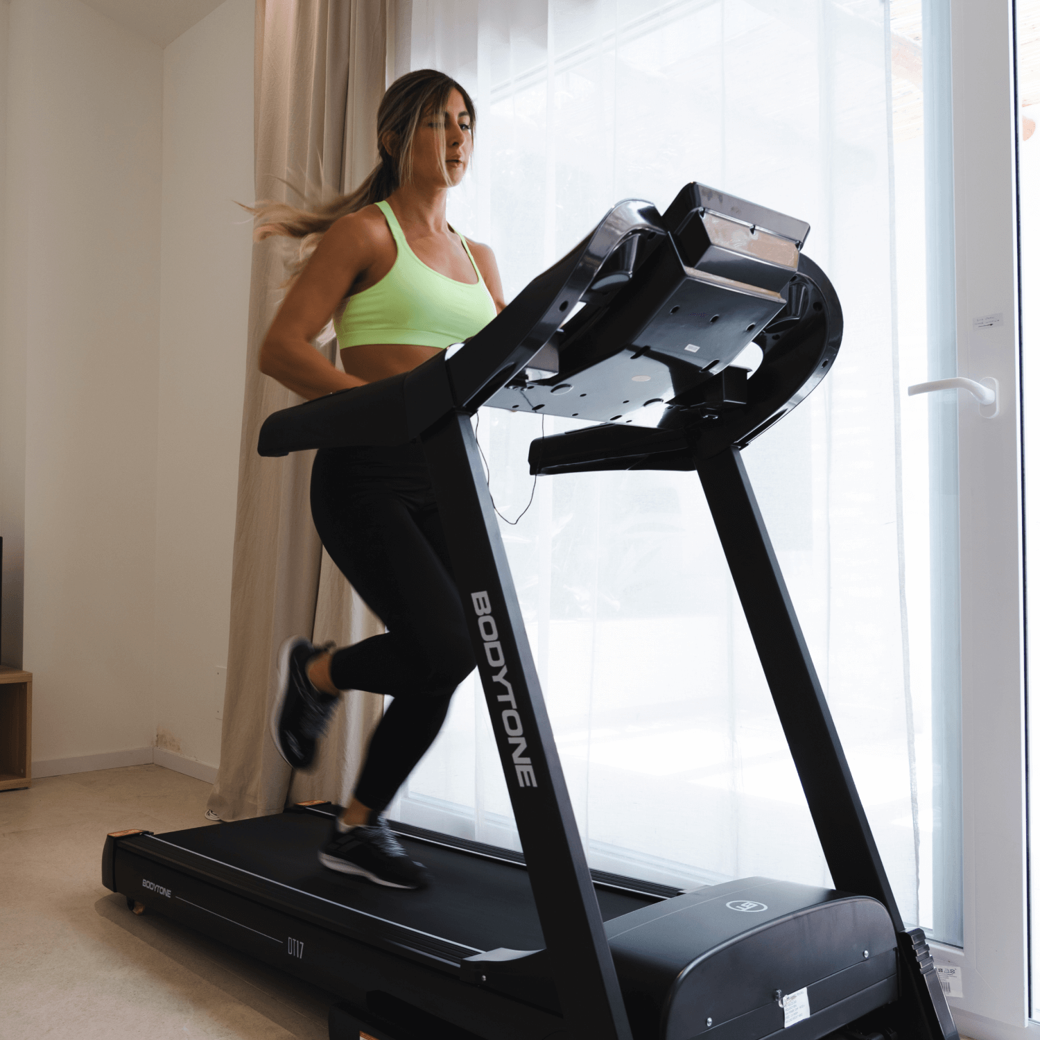 Bodytone DT16+ - Negra - Cinta Caminar